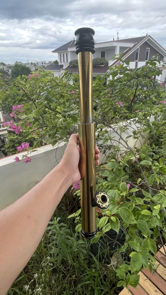 Điếu Cày Mini Inox Mạ Đồng Gỗ Nhãn - Rút Tiện Lợi Chống Tràn, Chống Đổ Nước Tuyệt Đối.