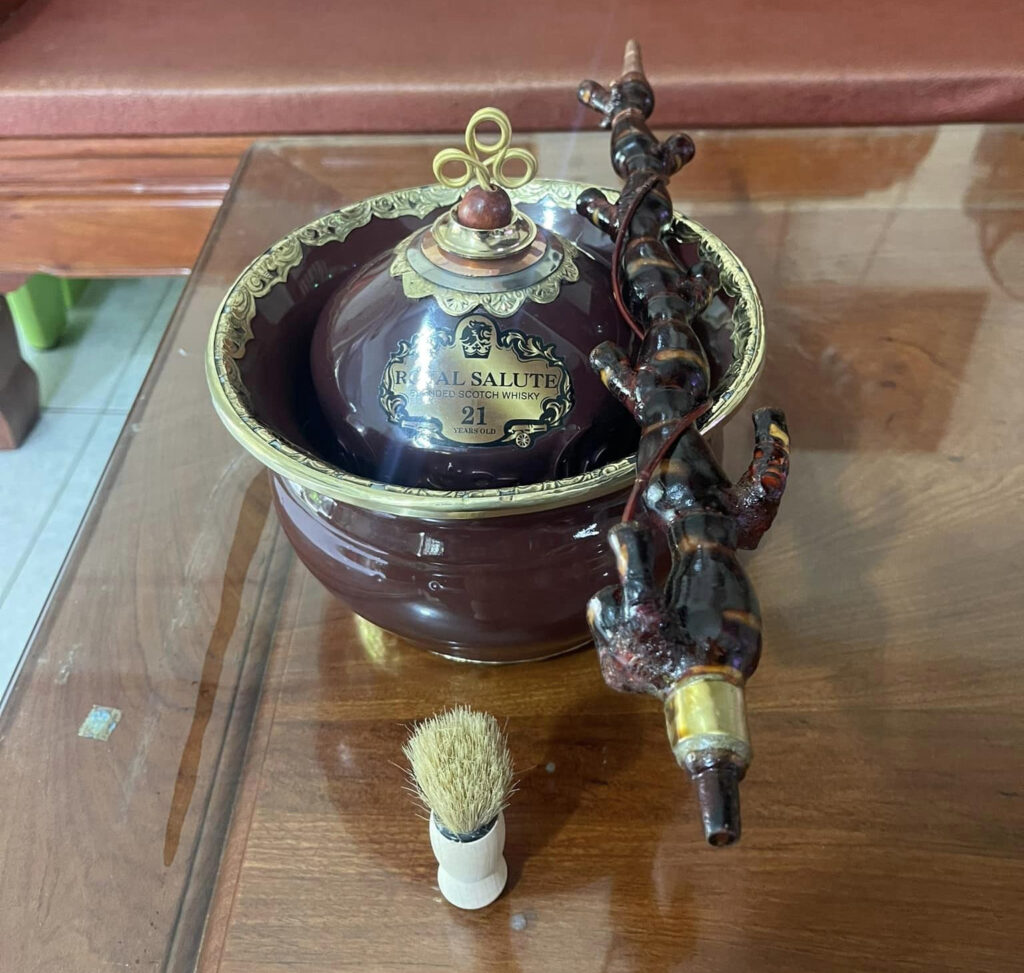 Điếu bát Chivas 21 Đỏ DB04