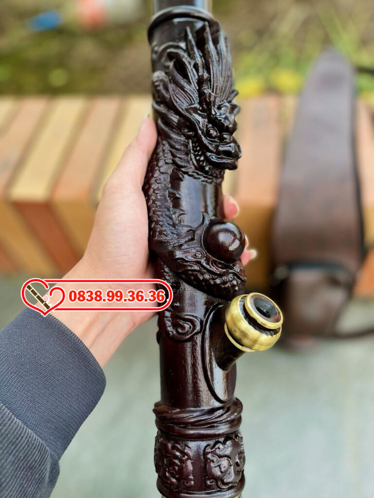 Điếu Rút Gỗ Mun Khắc Rồng Nhả Ngọc 50cm Bọc Đồng – M57
